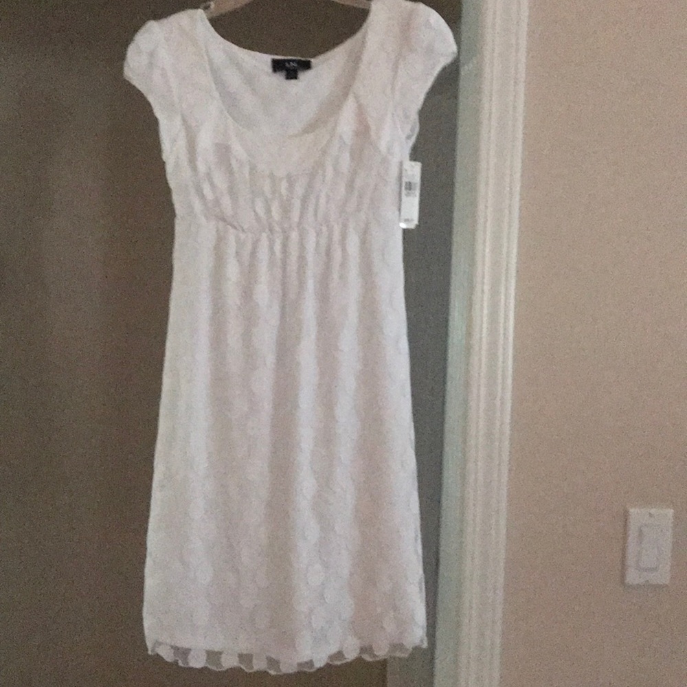 Junior size medium white chiffon dress NWT $25
